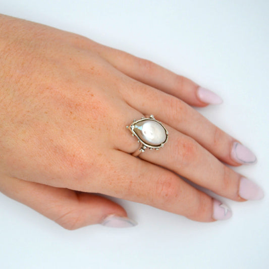 Sterling Silver Freshwater Pearl Ring | Freeform Bezel Setting